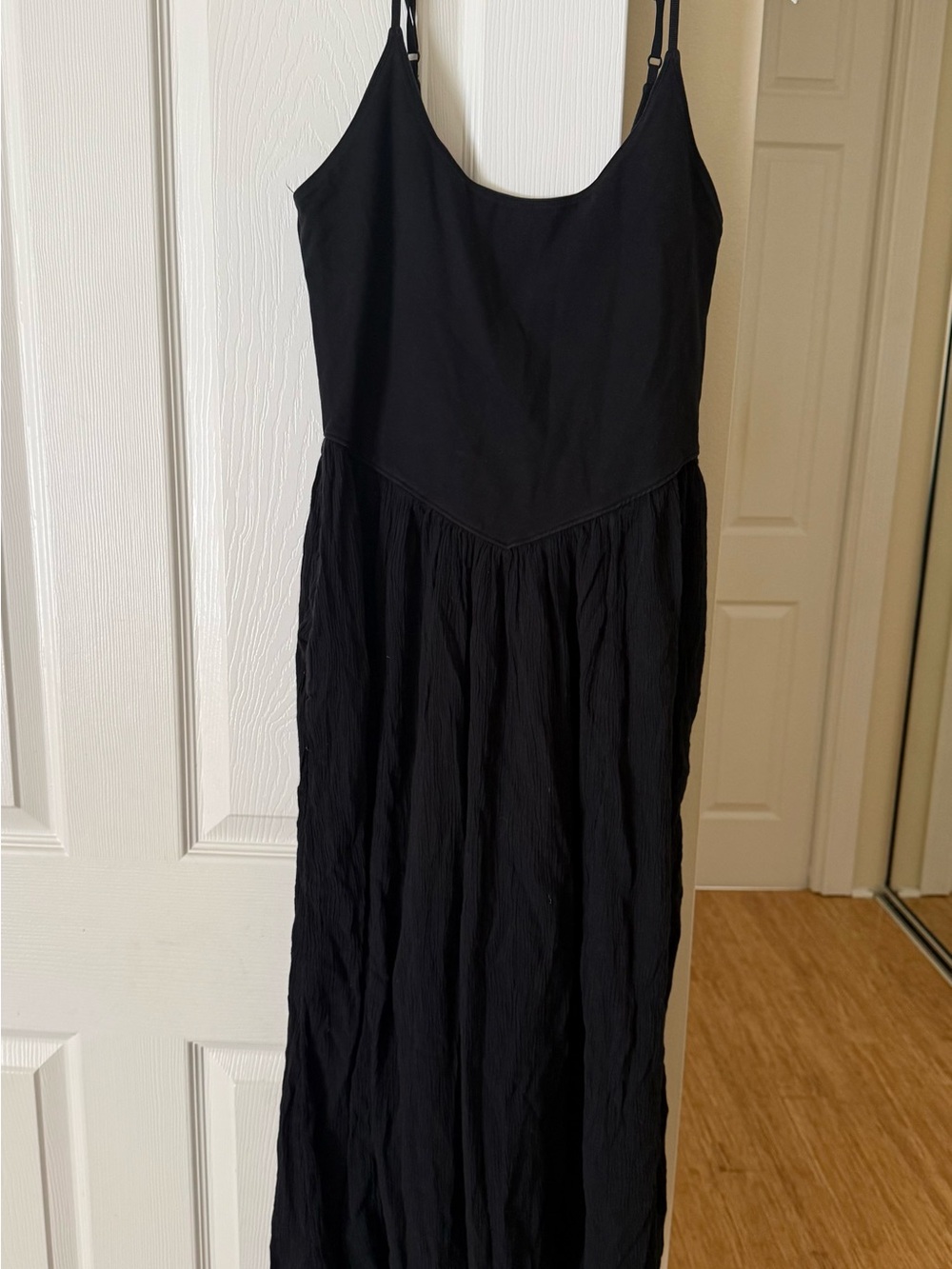 Aerie Women’s Girl’s Black Sundress Adjustable Straps Size Medium